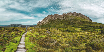 Young couple climbing in Tasmania 